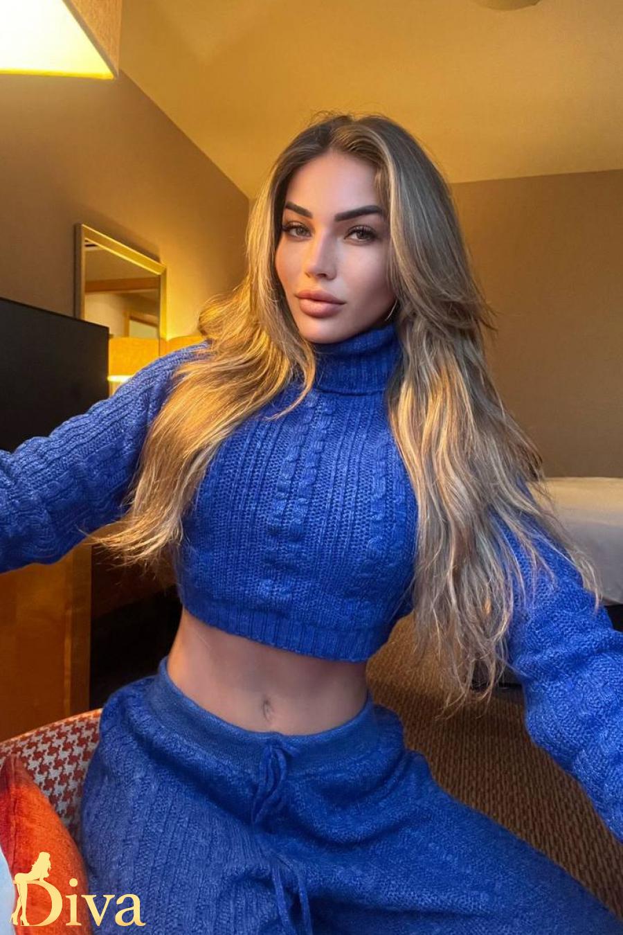 Mizona, escort in London from Diva Escort.