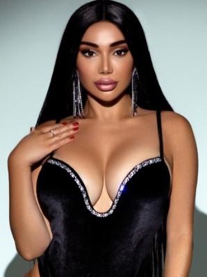 Priscilla, escort in London from Agency Pink.
