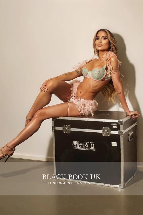 Aspen, escort in London from Black Book.