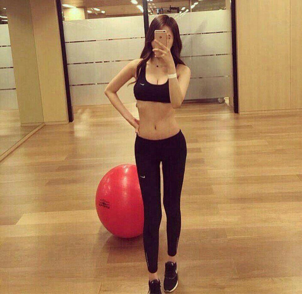 Courtney, escort in Seoul from Lux Escort Seoul.