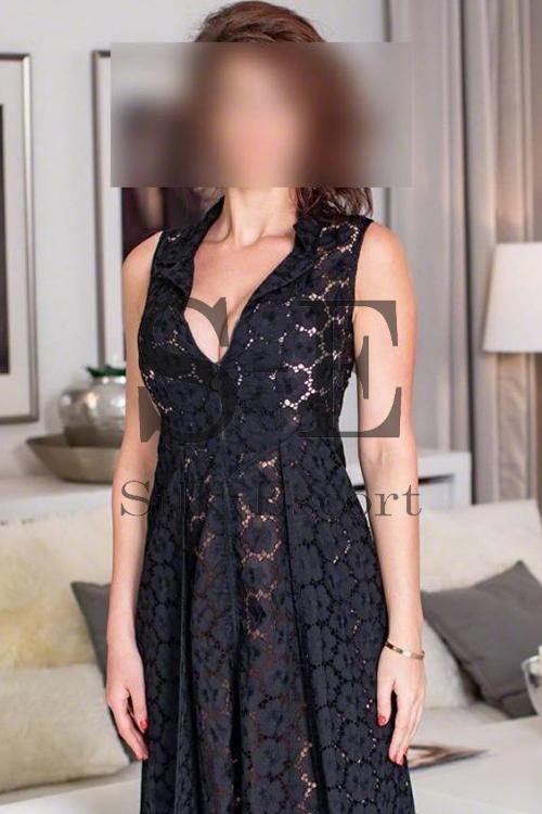 Leni, escort in Frankfurt from Silk Escort.