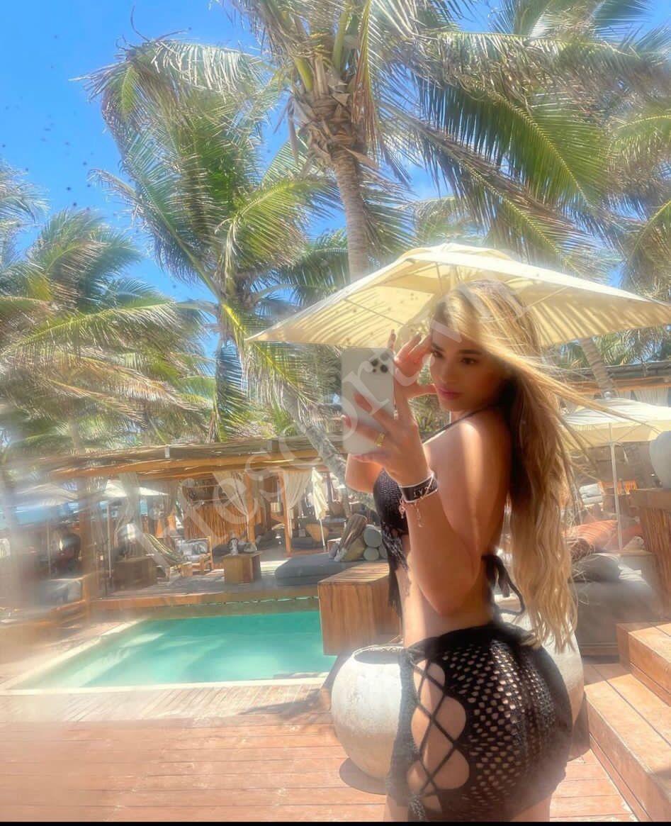 Noa, escort in Marbella from Lifescort.