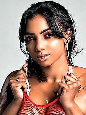 Evie, escort in Santo Domingo from DR Mermaids.