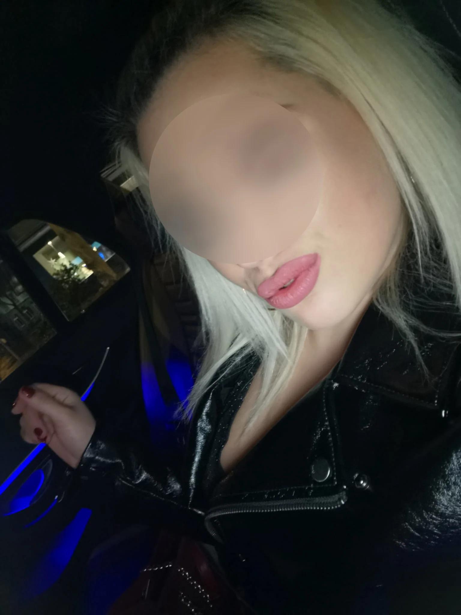 Raffaela, escort in Zurich from La Dama Escort.