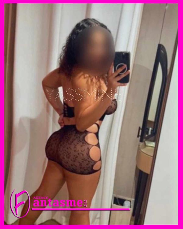 Yassmine, escort in Montreal from Fantasme XxX.