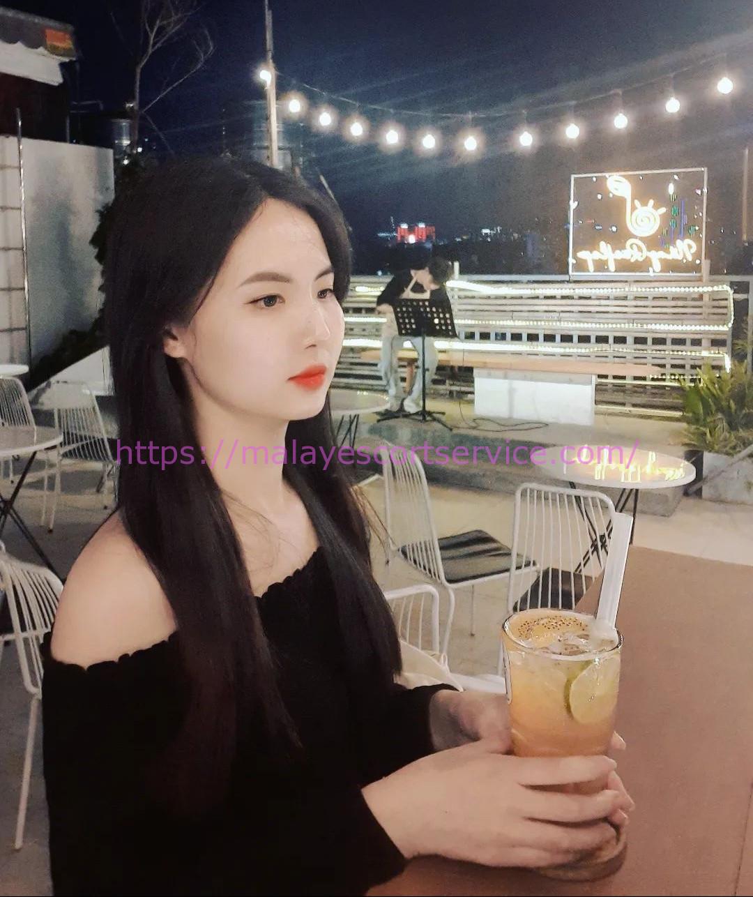 Vivian, escort in Kuala Lumpur from Malay Escort Service.