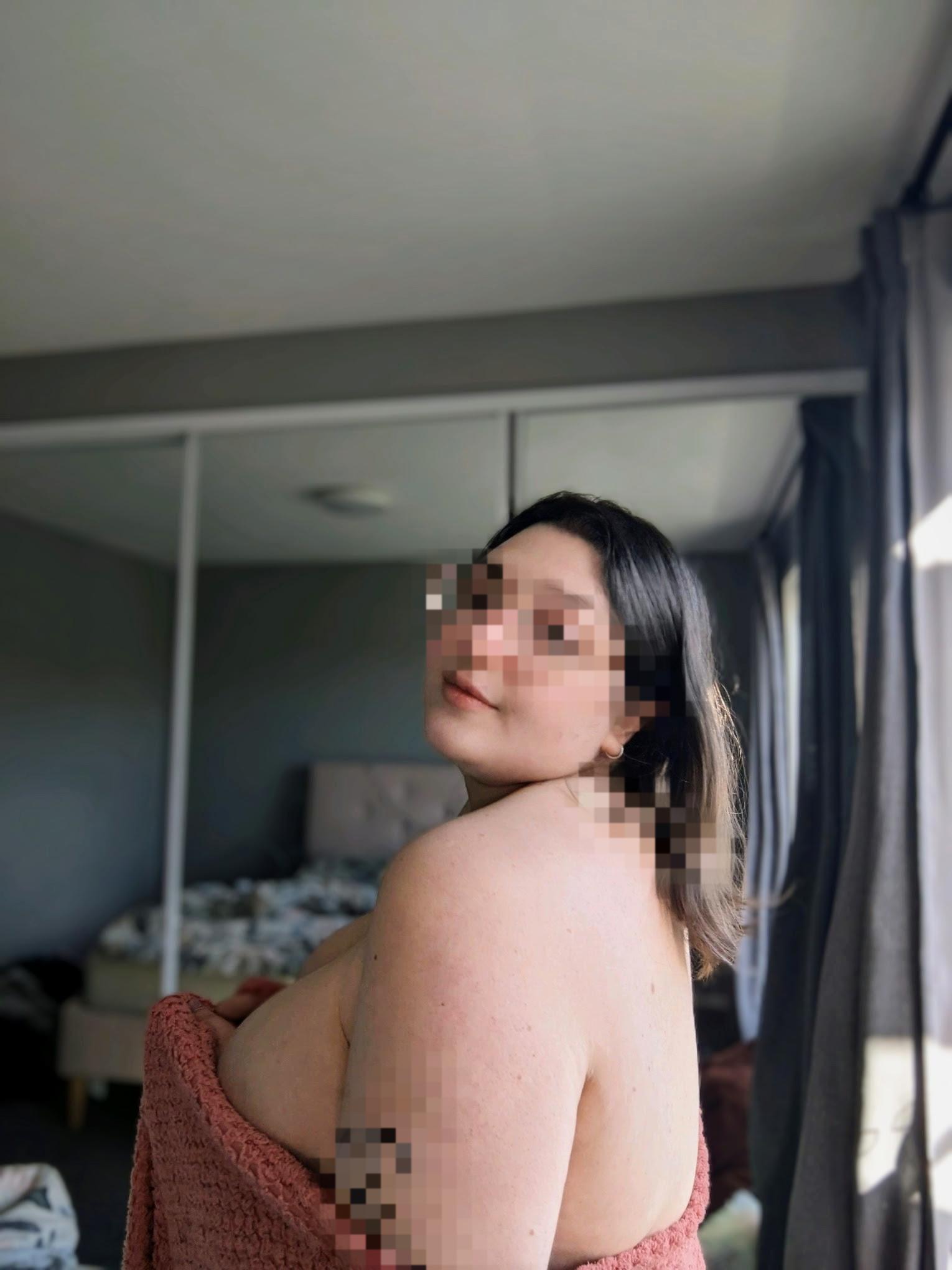 Cherry, escort in Canberra from Harlots.