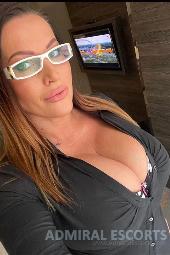Laura Orsolya's avatar