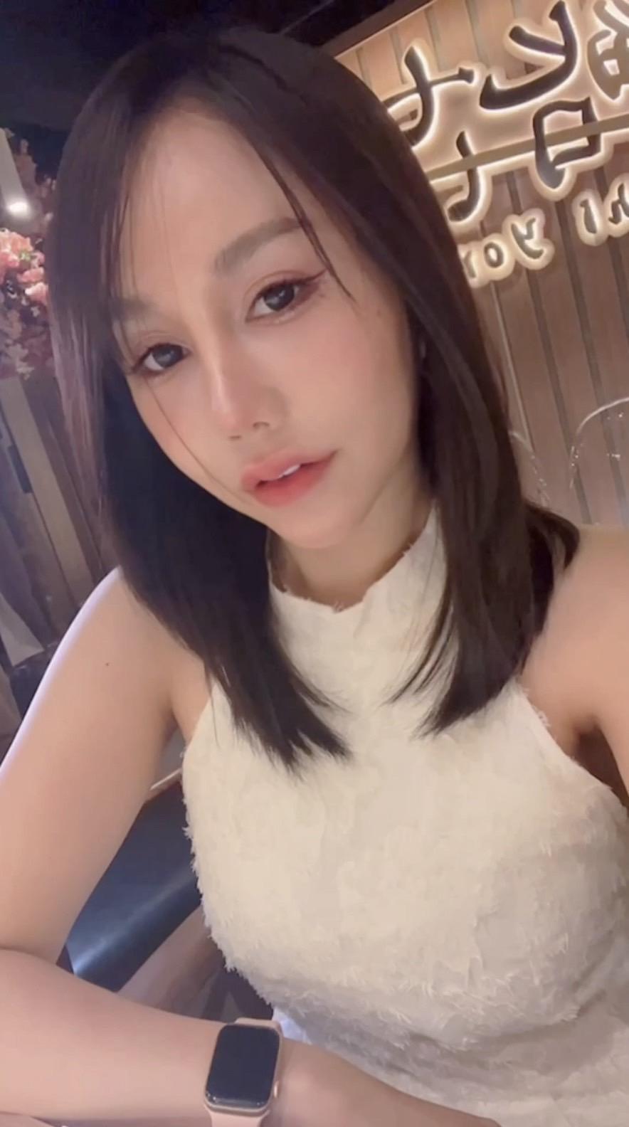 Yumi, escort in Bangkok from Escort Bangkok Services.