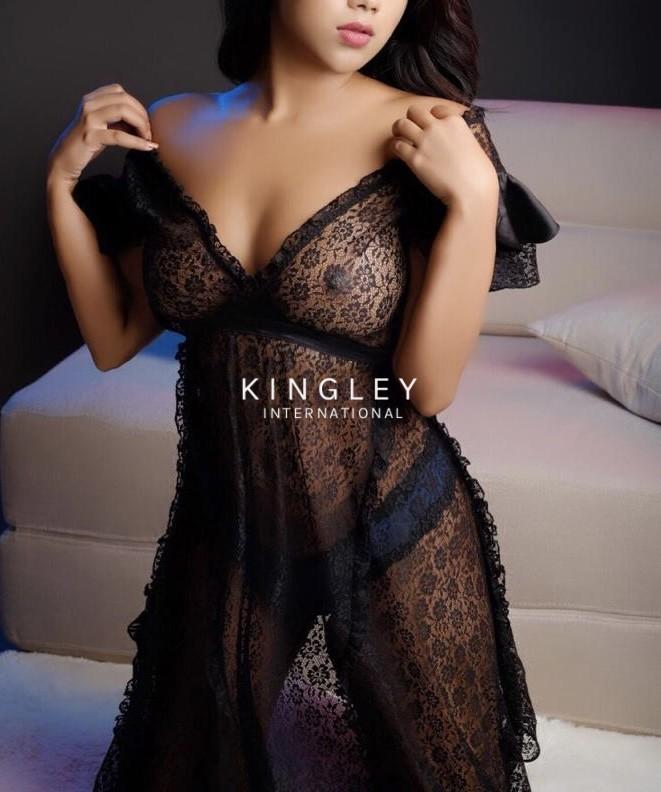 Sandra, escort in Singapore from Kingley International Escorts.