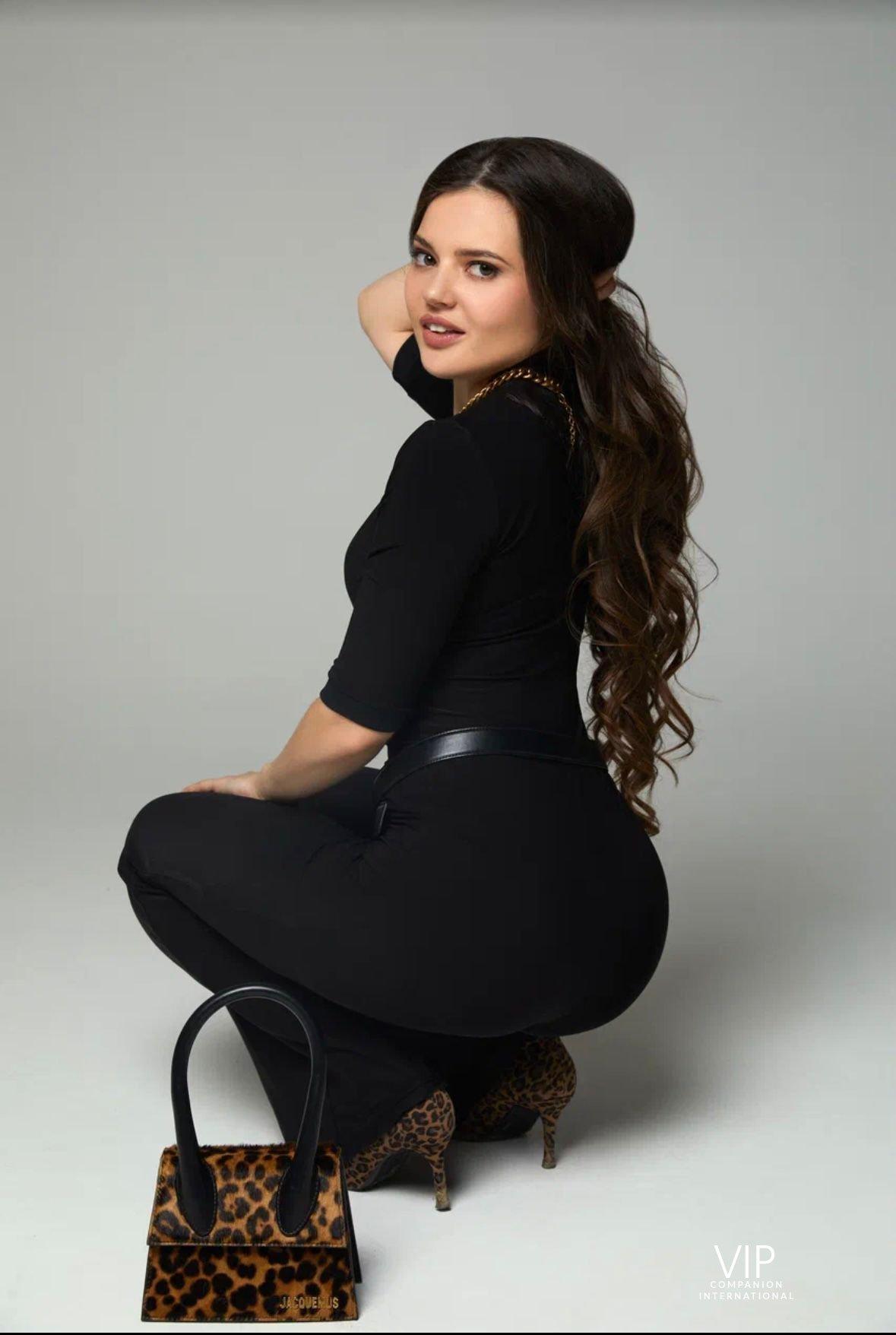 Lizi, escort in London from VIP Companion International.