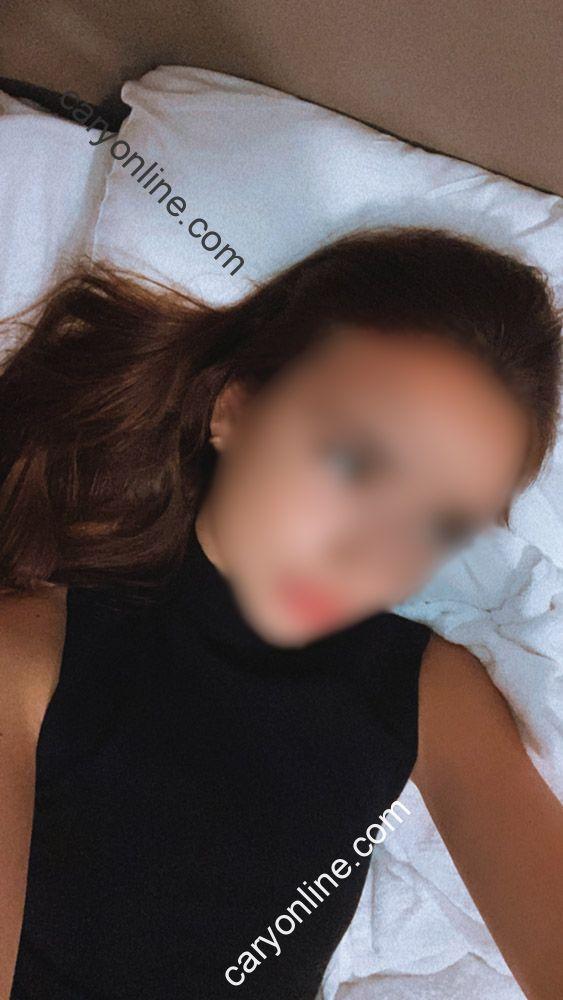 Nana, escort in Kyiv from Cary-Online.
