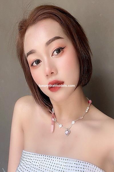 Kelly, escort in Bangkok from Luxury Thai Models.