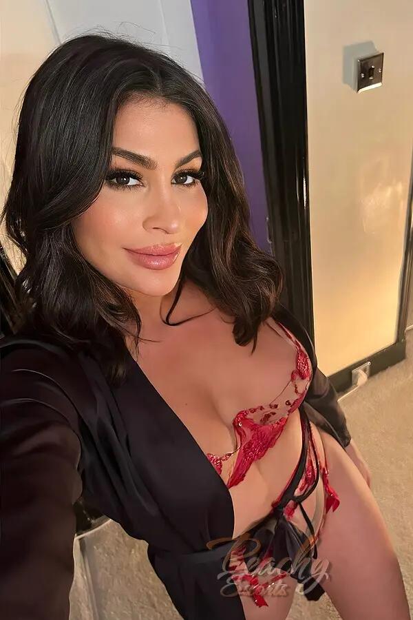 Nour, escort in London from Peachy Escorts.