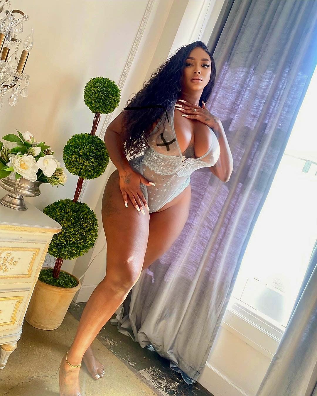 Ellen, independent escort in Dubai.