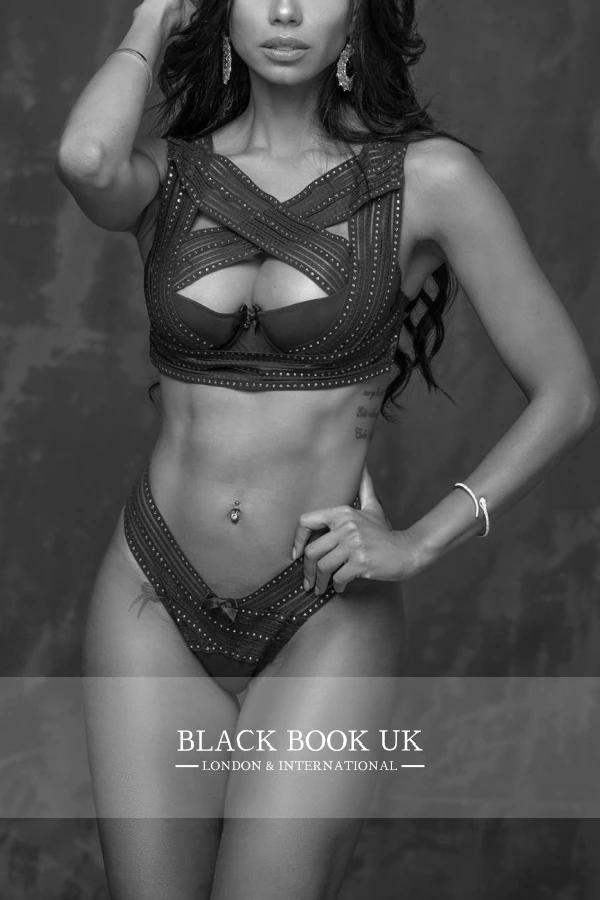 Camille, escort in Milan from Black Book.