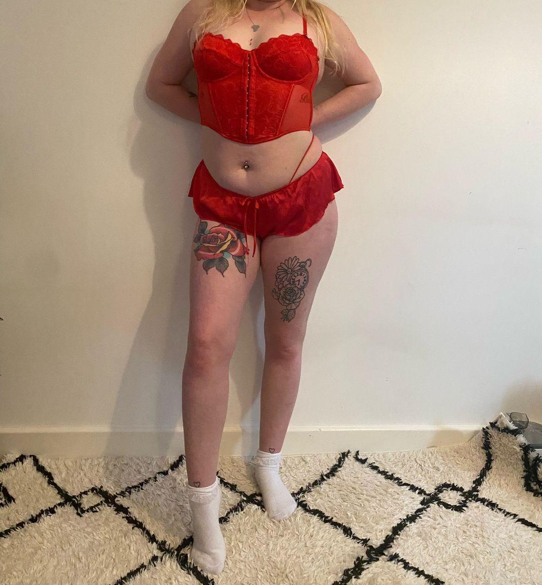 Ruby, escort in Somerset from Dreamgirls.