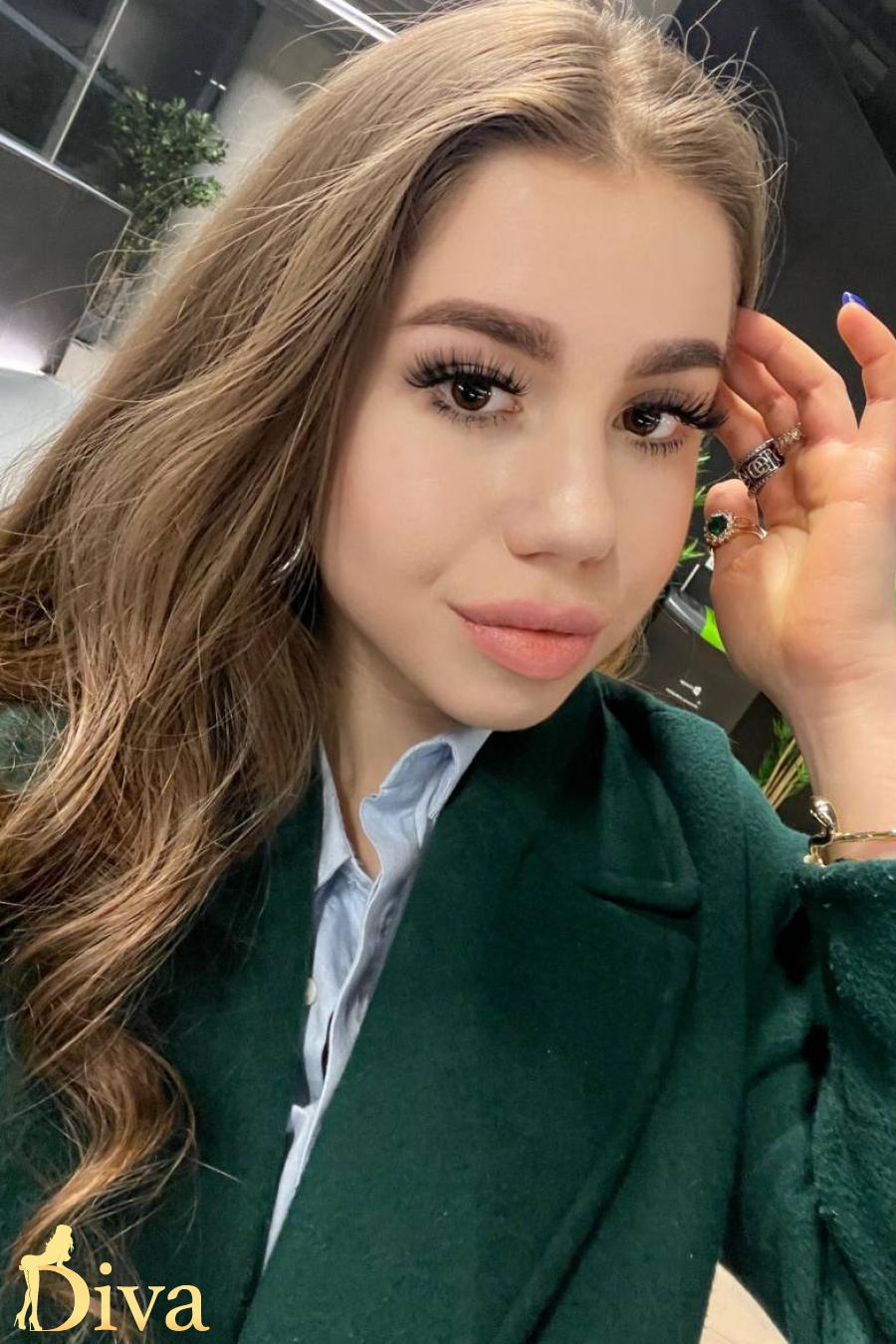 Poetry, escort in London from Diva Escort.
