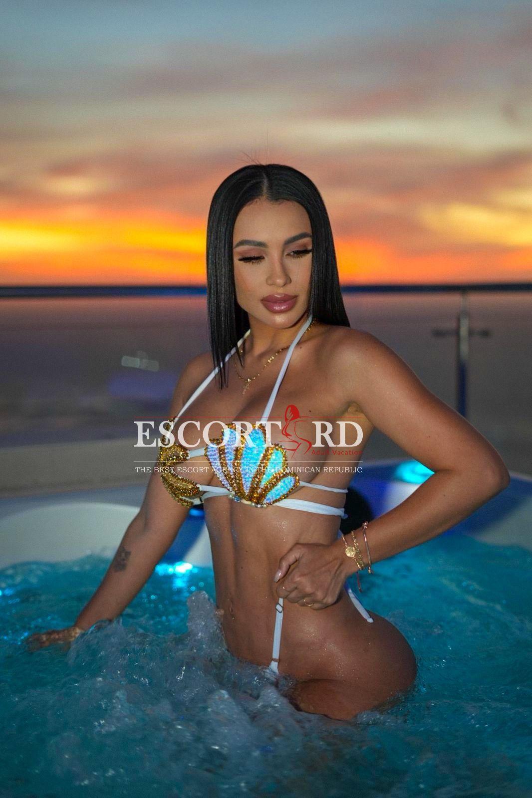 Mar, escort in Santo Domingo from EscortsRD.