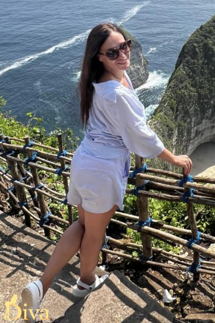 Daina, escort in Bordeaux from Diva Escort.