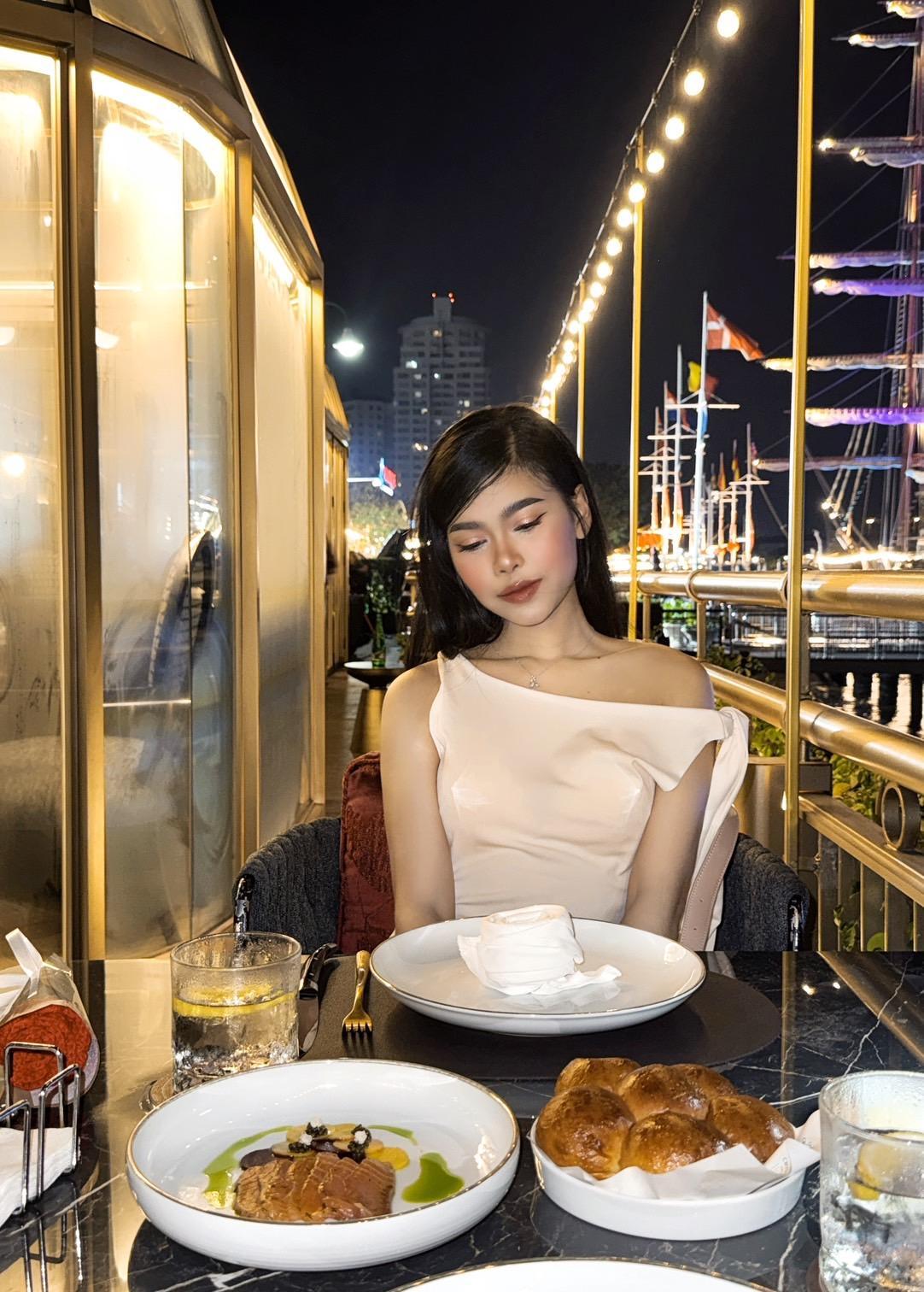 Minny, escort in Bangkok from Escort Bangkok Services.