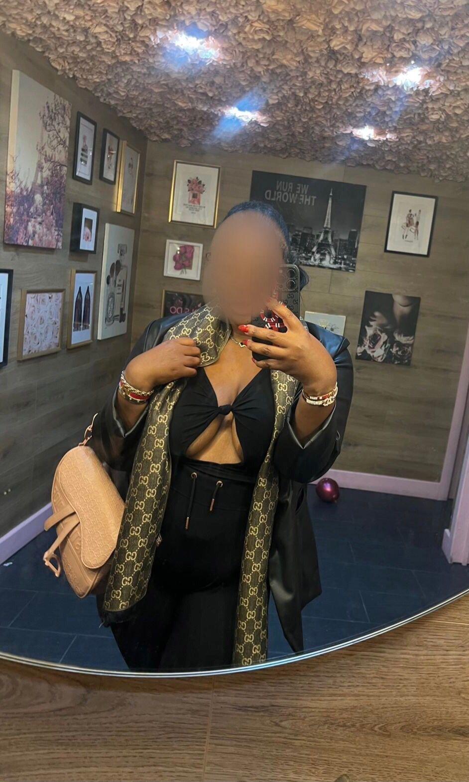 Angelina, escort in London from V London City Escorts.