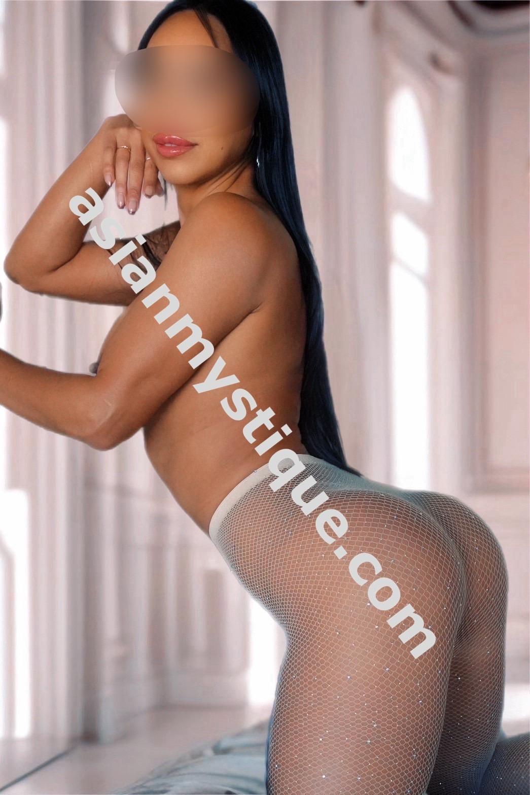 Chihiro, escort in Tokyo from Asian Mystique.